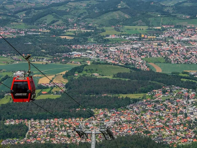 Gondola, Maribor Old Town & The Old Vine